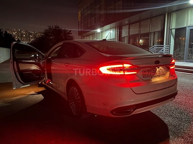 Ford Fusion (North America) 2018, 220,000 km - 2.0 л - Bakı