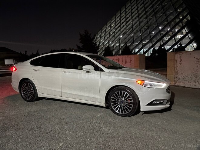 Ford Fusion (North America) 2018, 220,000 km - 2.0 л - Bakı