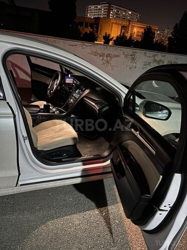 Ford Fusion (North America) 2018, 220,000 km - 2.0 л - Bakı