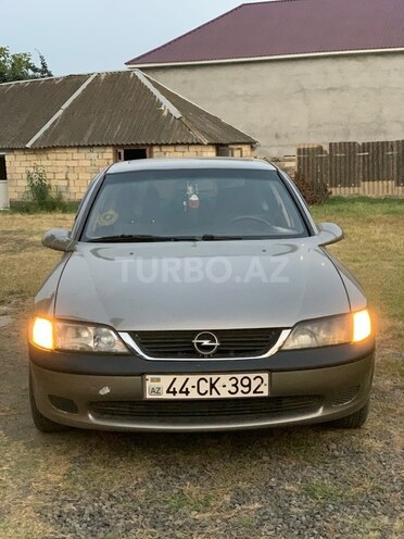 Opel Vectra 1996, 300,000 km - 1.8 l - Masallı