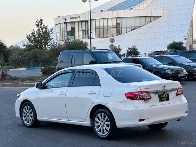 Toyota Corolla 2013, 132,000 km - 1.8 l - Sumqayıt