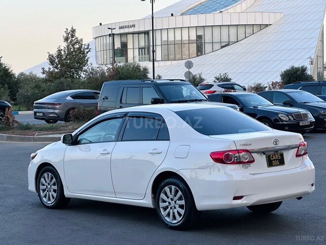 Toyota Corolla 2013, 132,000 km - 1.8 l - Sumqayıt
