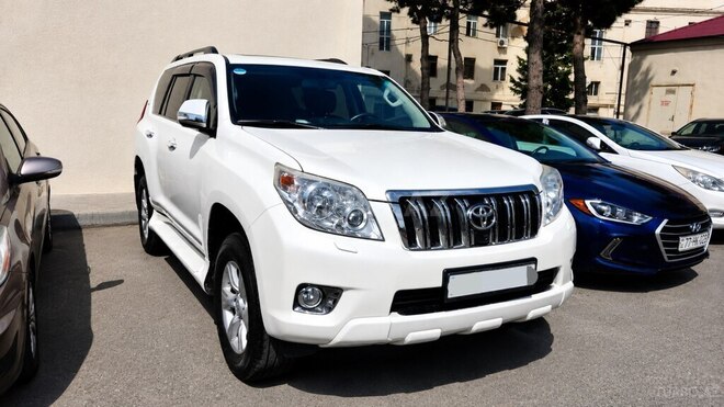Toyota Land Cruiser Prado 2013, 171,000 km - 2.7 l - Şəki