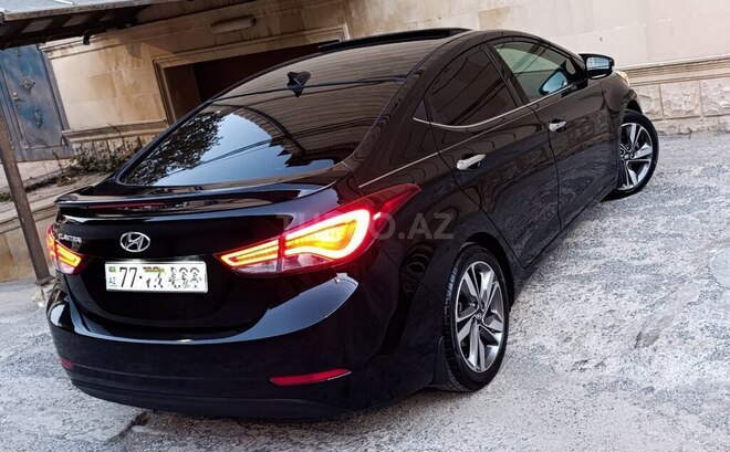 Hyundai Elantra 2015, 120,392 km - 1.8 l - Bakı