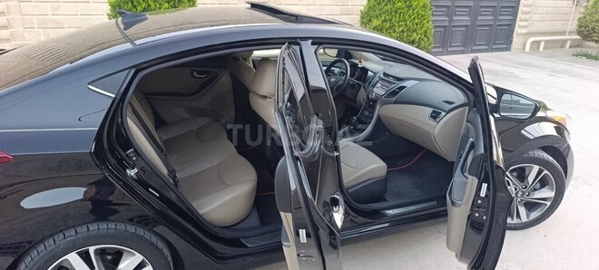 Hyundai Elantra 2015, 120,392 km - 1.8 l - Bakı