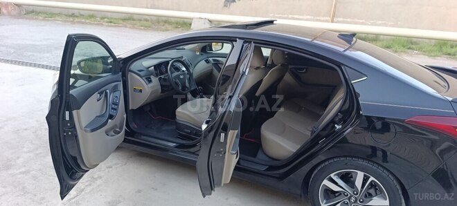 Hyundai Elantra 2015, 120,392 km - 1.8 l - Bakı