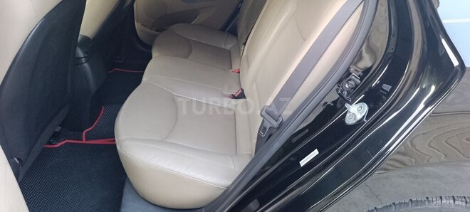Hyundai Elantra 2015, 120,392 km - 1.8 l - Bakı