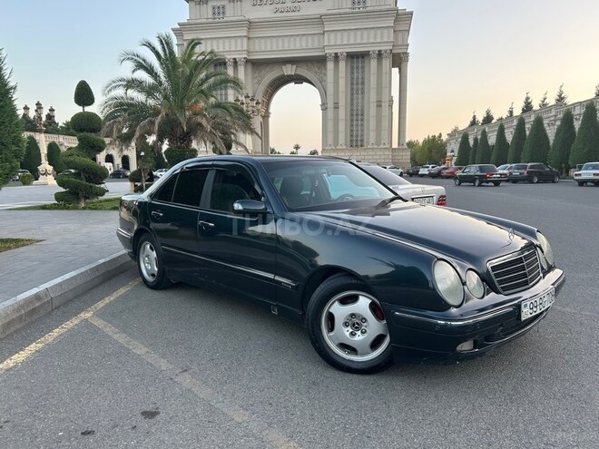 Mercedes E 270 2001, 310,000 km - 2.7 л - Gəncə