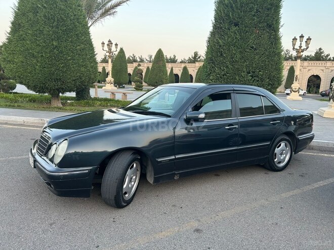 Mercedes E 270 2001, 310,000 km - 2.7 л - Gəncə