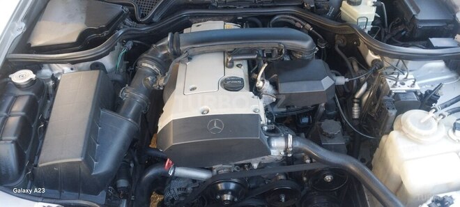 Mercedes E 200 1997, 443,400 km - 2.0 l - Bakı