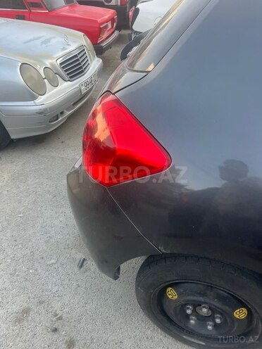 Toyota Auris 2007, 320,432 km - 1.4 l - Bakı