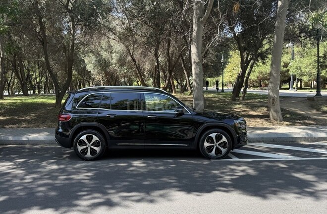 Mercedes GLB 250 4MATIC 2024, 22,871 km - 2.0 l - Bakı