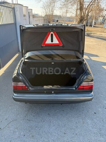 Mercedes E 220 1994, 500,000 km - 2.2 l - Mingəçevir