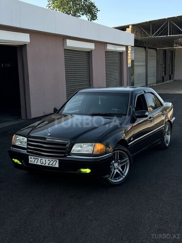 Mercedes C 200 1999, 250,000 km - 2.0 l - Göygöl