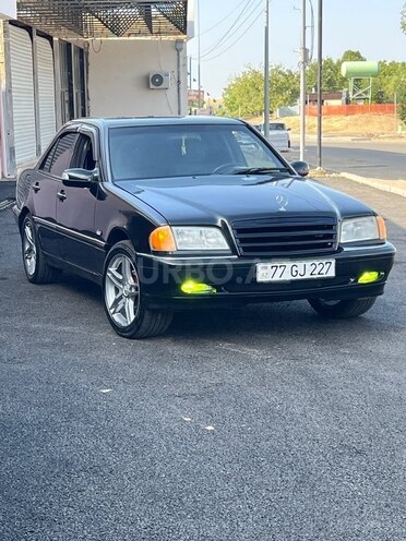 Mercedes C 200 1999, 250,000 km - 2.0 l - Göygöl