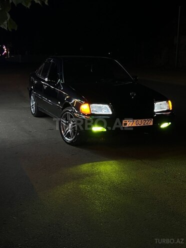 Mercedes C 200 1999, 250,000 km - 2.0 l - Göygöl