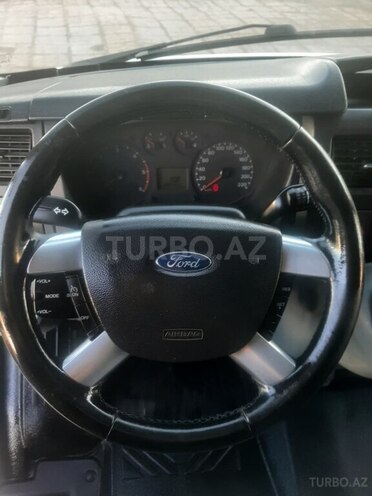 Ford Transit 2010, 206,500 km - 2.2 l - Xudat
