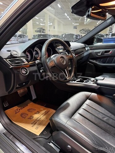 Mercedes E 250 2016, 181,555 km - 2.1 л - Sumqayıt