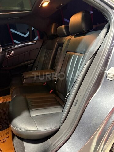 Mercedes E 250 2016, 181,555 km - 2.1 л - Sumqayıt