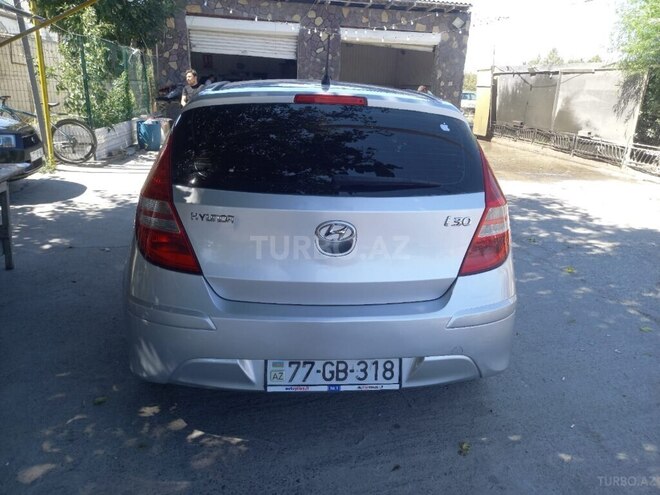 Hyundai i30 2010, 400,000 km - 1.4 л - Bakı
