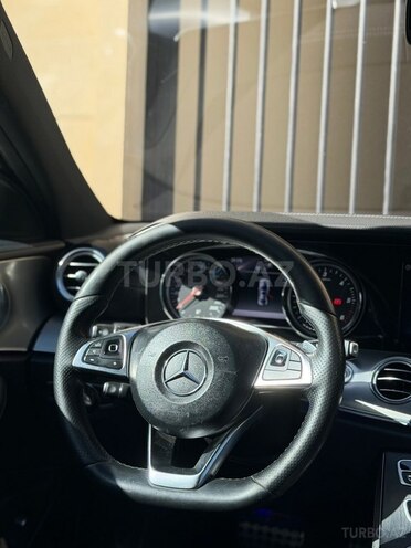 Mercedes E 200 d 2017, 153,500 km - 2.0 l - Bakı