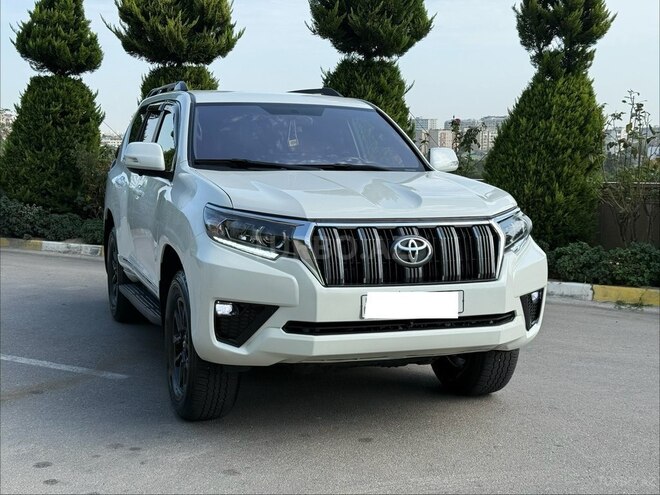 Toyota Land Cruiser Prado 2010, 282,000 km - 2.7 л - Bakı