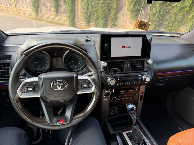 Toyota Land Cruiser Prado 2010, 282,000 km - 2.7 л - Bakı