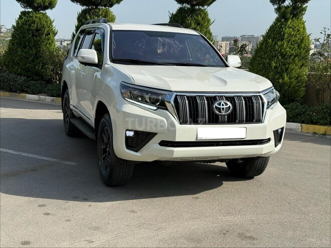 Toyota Land Cruiser Prado 2010, 282,000 km - 2.7 л - Bakı