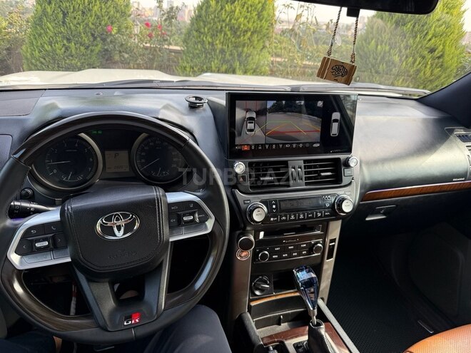 Toyota Land Cruiser Prado 2010, 282,000 km - 2.7 л - Bakı