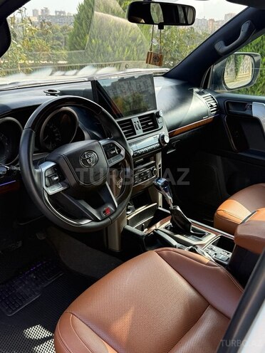 Toyota Land Cruiser Prado 2010, 282,000 km - 2.7 л - Bakı