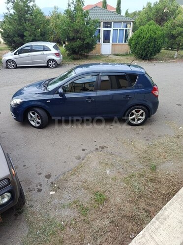Kia Ceed 2009, 244,256 km - 1.4 л - Göygöl