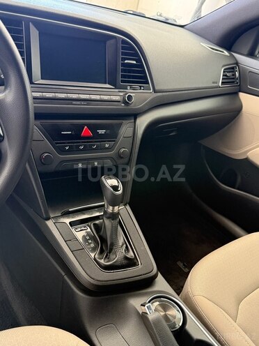Hyundai Elantra 2016, 280,026 km - 2.0 л - Bakı