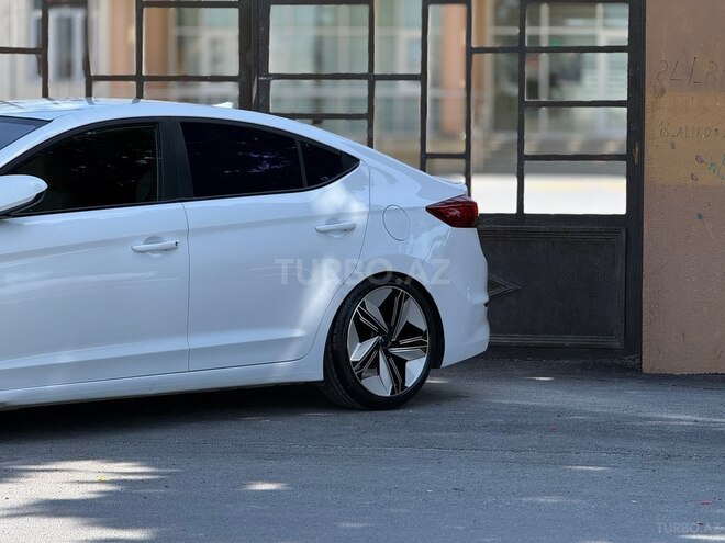 Hyundai Elantra 2016, 280,026 km - 2.0 л - Bakı