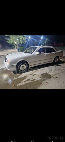 Mercedes E 240 2000, 370,000 km - 2.4 l - Tərtər