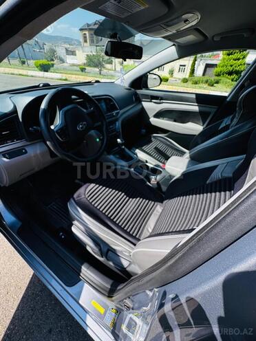 Hyundai Elantra 2016, 198,474 km - 2.0 л - Göygöl