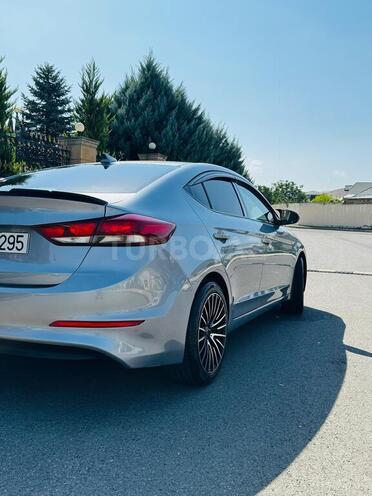 Hyundai Elantra 2016, 198,474 km - 2.0 л - Göygöl