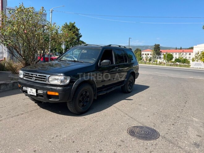 Nissan Pathfinder 1999, 225,000 km - 3.3 l - 