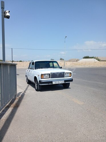 LADA (VAZ) 2107 2001, 96,000 km - 1.6 l - Salyan
