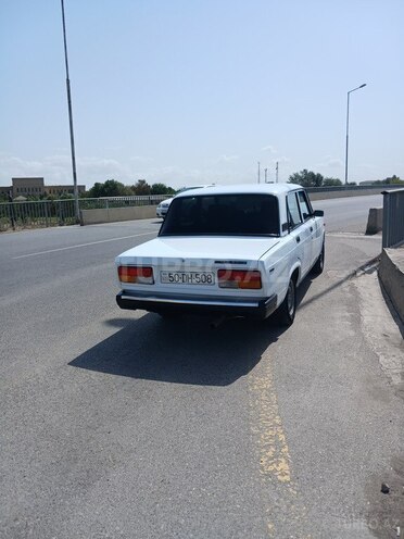 LADA (VAZ) 2107 2001, 96,000 km - 1.6 l - Salyan