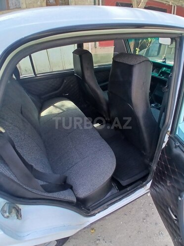 LADA (VAZ) 2107 2001, 96,000 km - 1.6 l - Salyan
