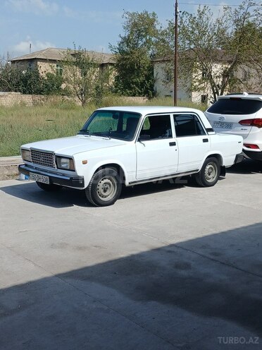 LADA (VAZ) 2107 2001, 96,000 km - 1.6 l - Salyan