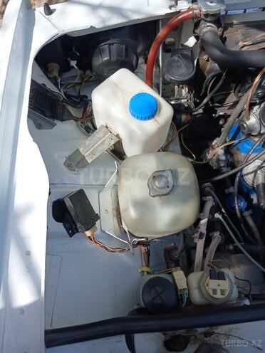 LADA (VAZ) 2107 2001, 96,000 km - 1.6 l - Salyan