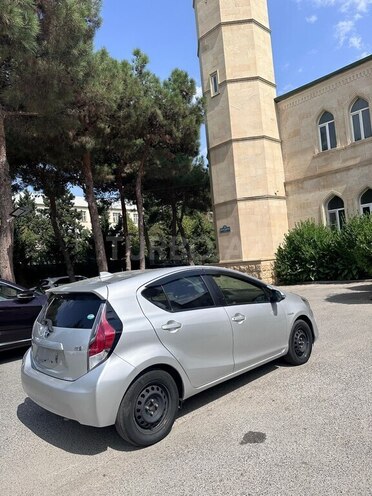 Toyota Aqua 2017, 195,000 km - 1.5 л - Bakı