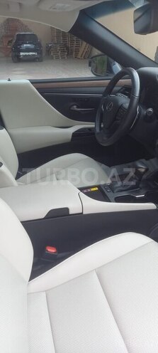 Lexus ES 300h 2025, 13,358 km - 2.5 l - Bakı