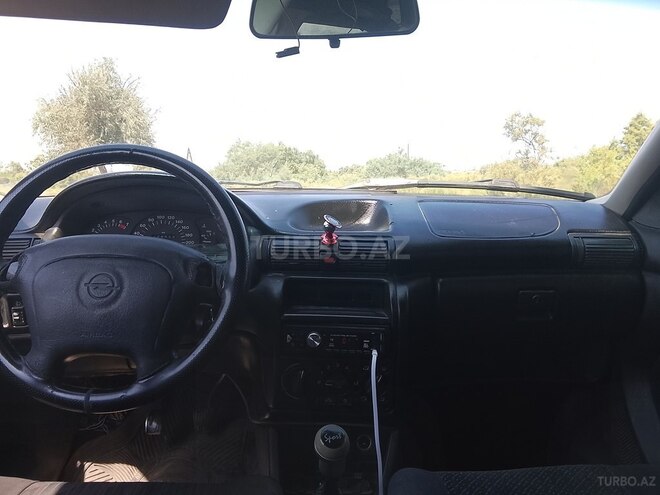 Opel Astra 1997, 250,000 km - 1.6 l - Bakı