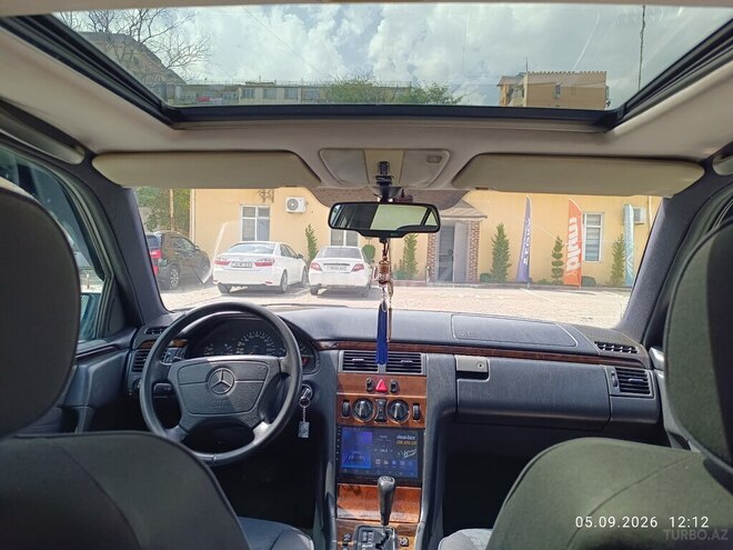 Mercedes E 230 1996, 476,093 km - 2.3 л - Bakı