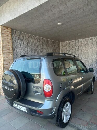 Chevrolet Niva 2014, 60,000 km - 1.7 l - Lerik