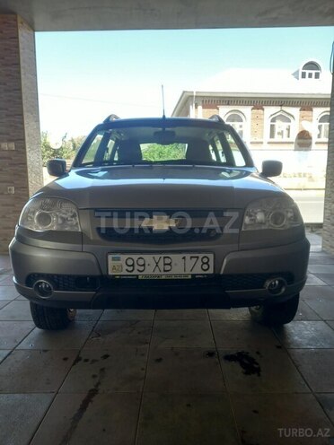 Chevrolet Niva 2014, 60,000 km - 1.7 l - Lerik