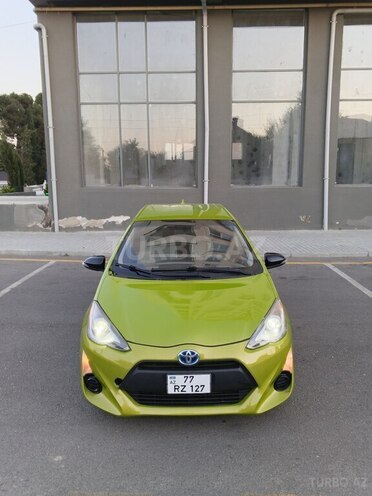 Toyota Prius C 2015, 300,000 km - 1.5 л - Xaçmaz
