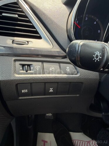 Hyundai Santa Fe 2015, 267,700 km - 2.0 l - Bakı